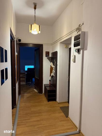 Apartament cu 2 camere în Podu Roș