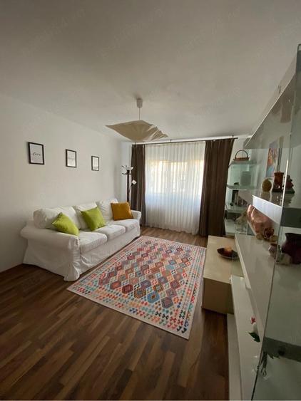 Apartament cu 2 camere decomandat în Berceni