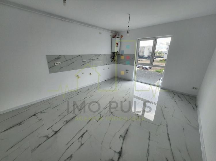Apartament cu 3 camere decomandat în Dumbrăvița