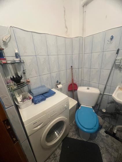 Garsonieră decomandată în Cet
