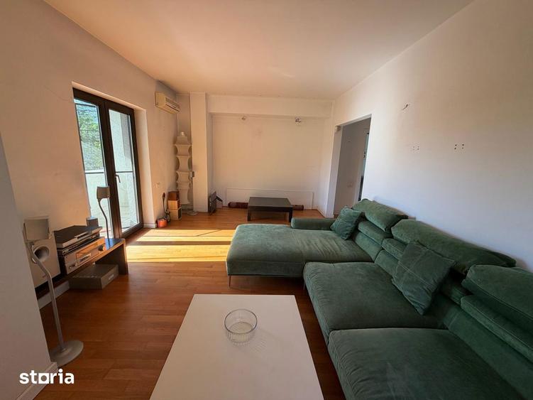 Casă cu 6 camere cu Canalizare în Dămăroaia