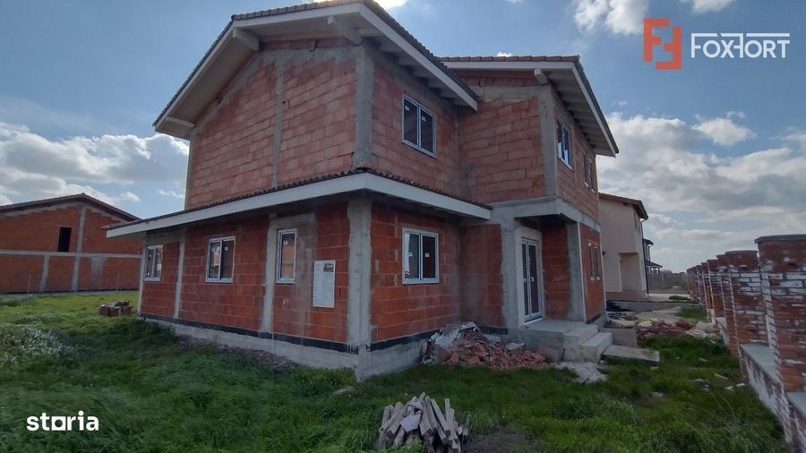 Casă cu 4 camere în Exterior Est