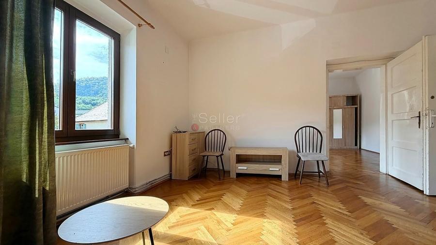 Apartament cu 2 camere semidecomandat, mobilat în Centrul Civic