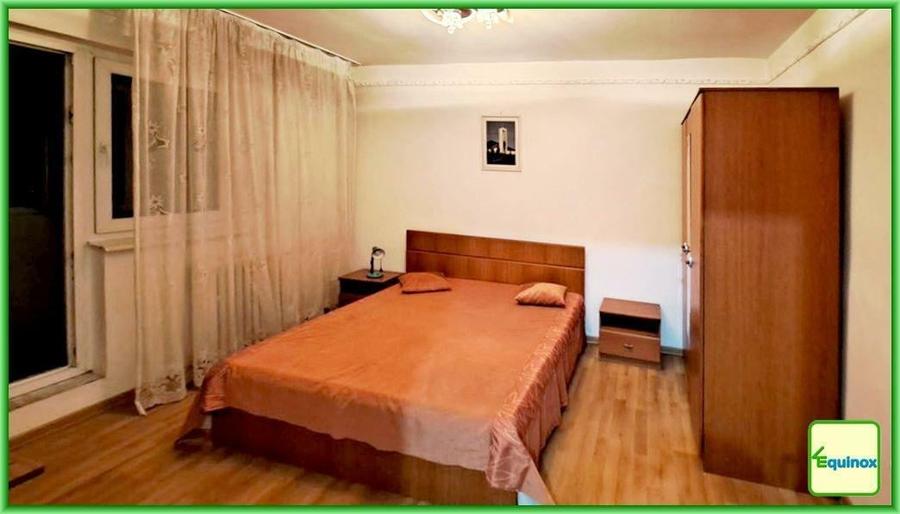 Apartament cu 3 camere decomandat în B-dul București