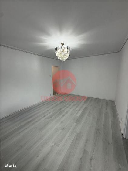 Apartament 3 camere, Semidecomandat, Zona Tomis Nord - 1