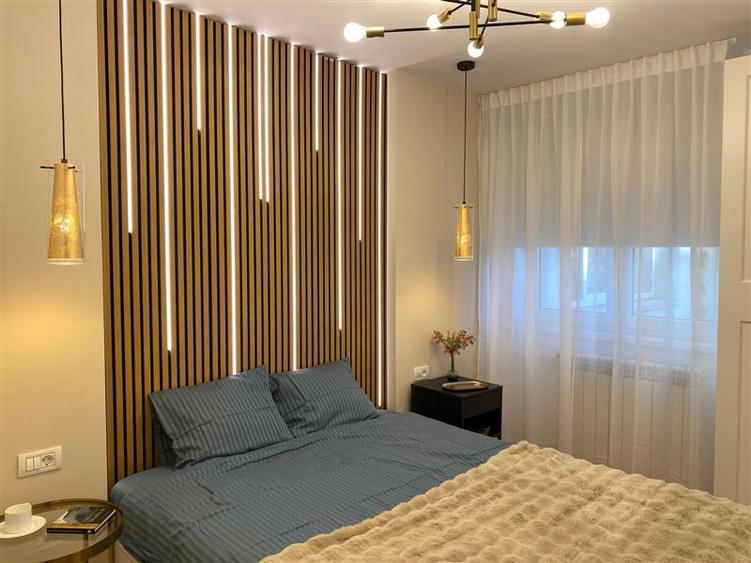 Apartament cu 2 camere semidecomandat în Calea Victoriei