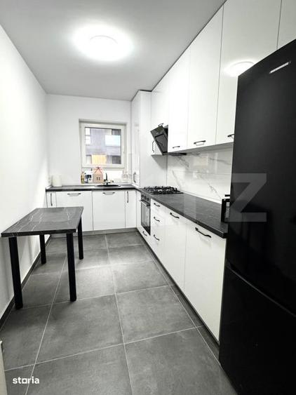 Apartament cu 3 camere în Tractorul