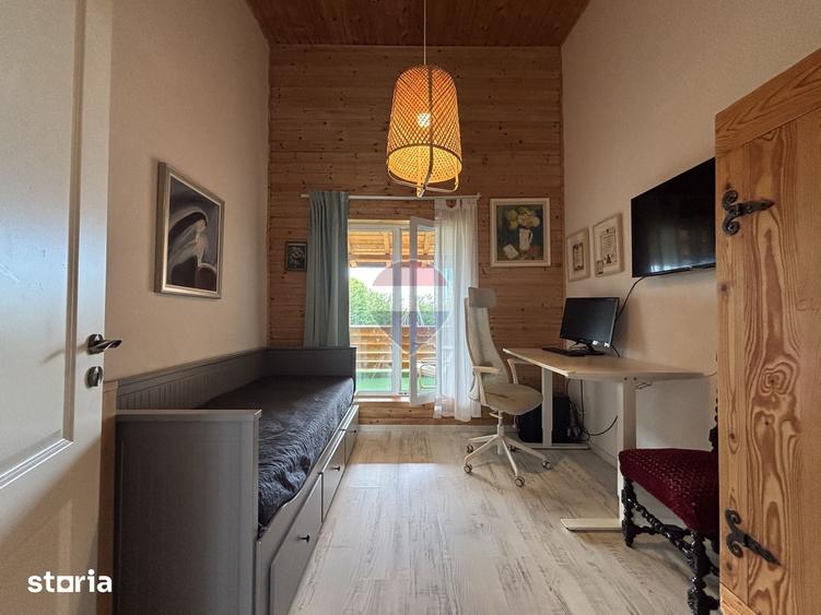 Casă cu 5 camere cu Teren 1000 Mp în Snagov