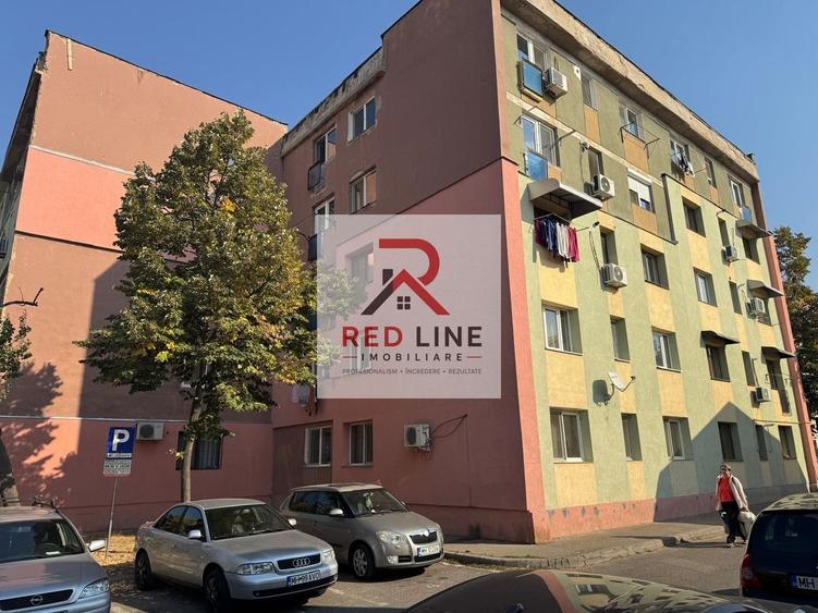 Apartament cu 3 camere semidecomandat în Crihala