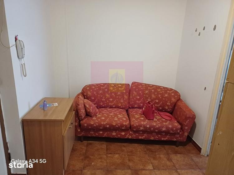 Apartament cu 2 camere semidecomandat în Militari
