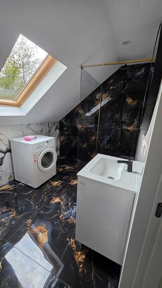 Apartament cu 3 camere decomandat în Exterior Vest