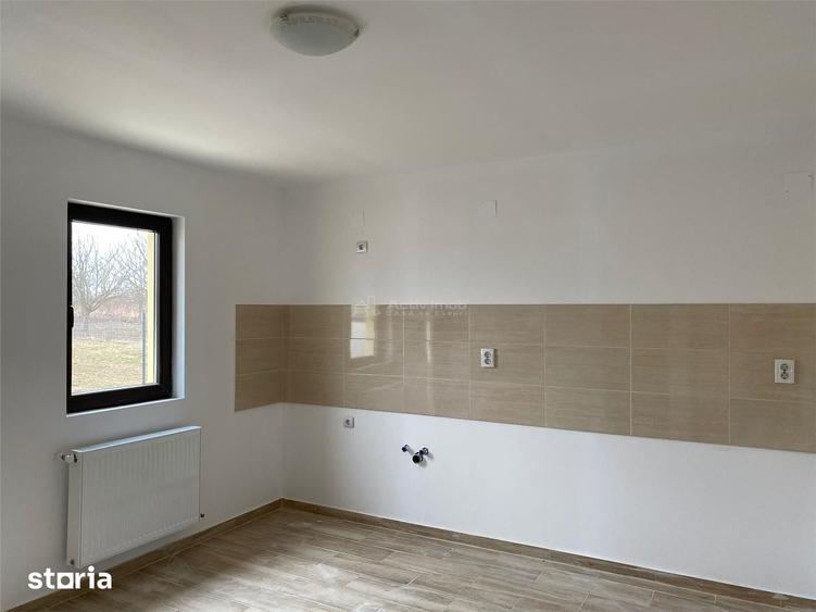 Casă cu 3 camere cu Teren 800 Mp în Central