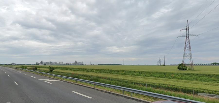 Teren agricol extravilan de 26776 mp, în Central