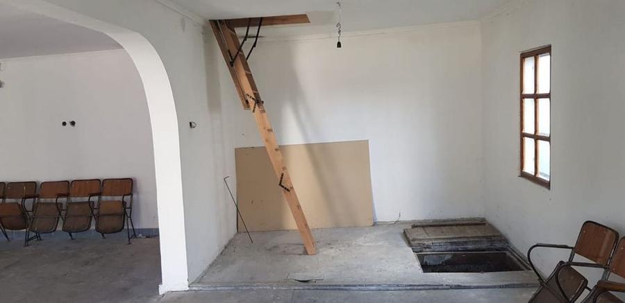 Casă cu 4 camere cu Teren 221 Mp în Corbi