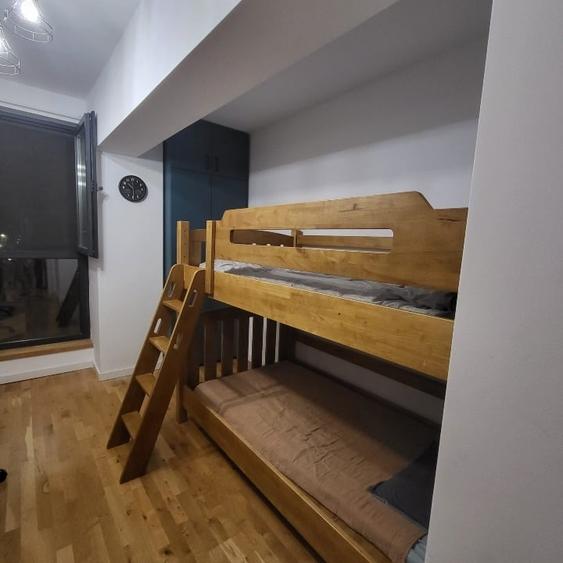 Apartament cu 3 camere decomandat, mobilat în Iancu Nicolae