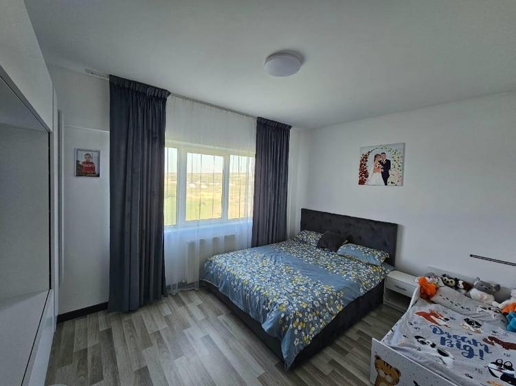 Apartament cu 3 camere decomandat, mobilat în Jucu