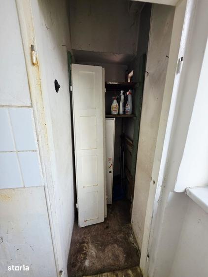 Garsonieră decomandată în Sud