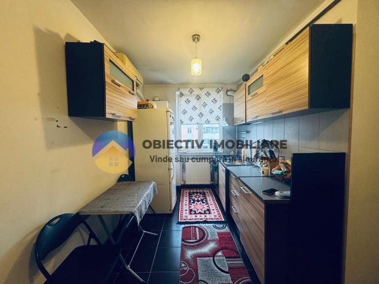 Apartament cu 2 camere decomandat în Precista
