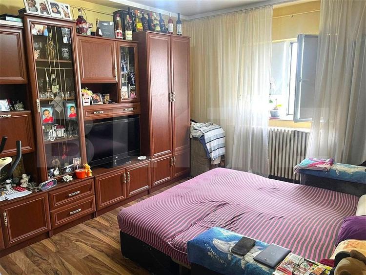 Apartament cu 2 camere decomandat, mobilat în Aradului