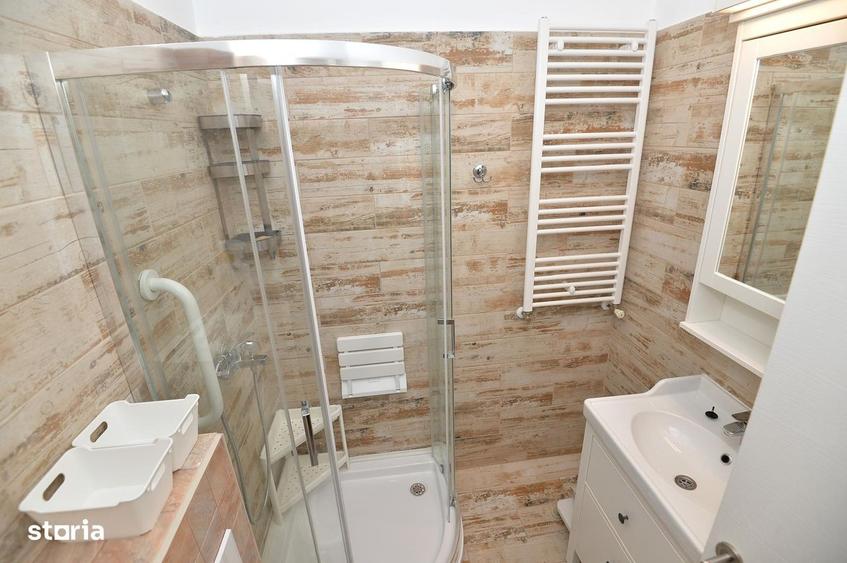Apartament Cu 3 Camere De Vanzare In Otopeni, Strada 23 August - 9
