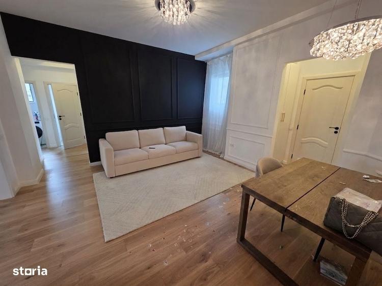 Apartament cu 3 camere semidecomandat în Universitate