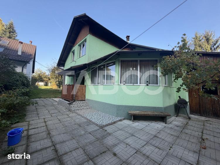 Casă cu 5 camere cu Teren 500 Mp în Recea