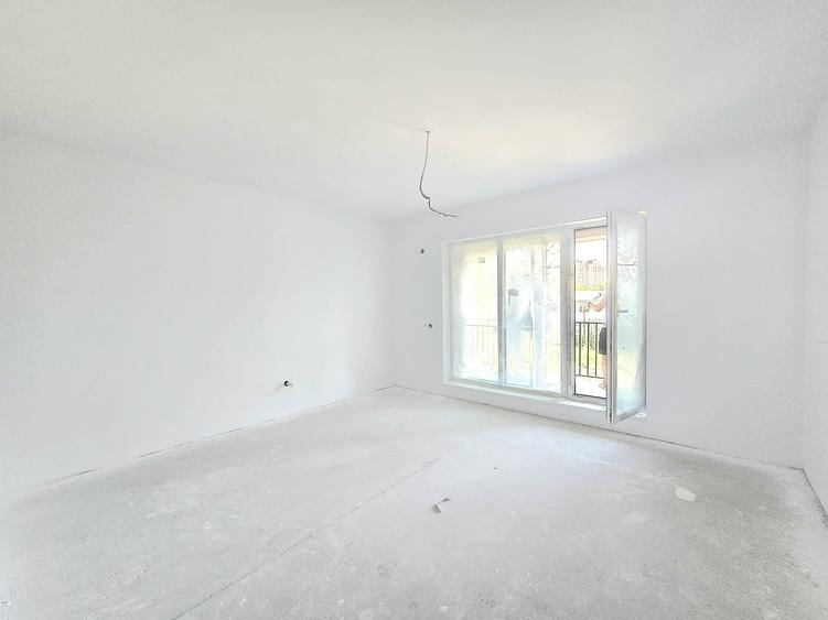 Apartament cu 3 camere decomandat în 1 Decembrie 1918