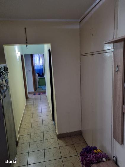 Apartament cu 3 camere decomandat în Rahova