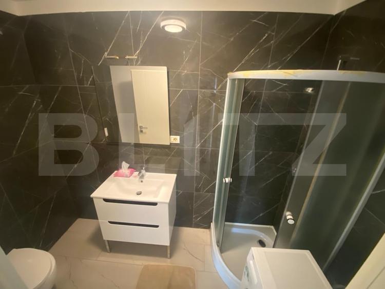 Apartament cu 3 camere decomandat, mobilat în Soarelui