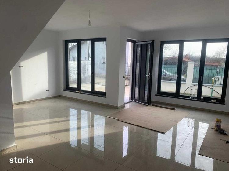 Casă cu 4 camere cu Teren 165 Mp în Podari