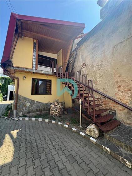 Garsonieră decomandată în Brașovul Vechi