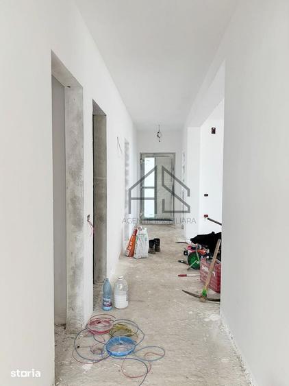 Casă cu 4 camere cu Teren 500 Mp în Sântandrei
