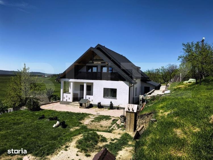 Casă cu 4 camere cu Teren 1500 Mp în Central