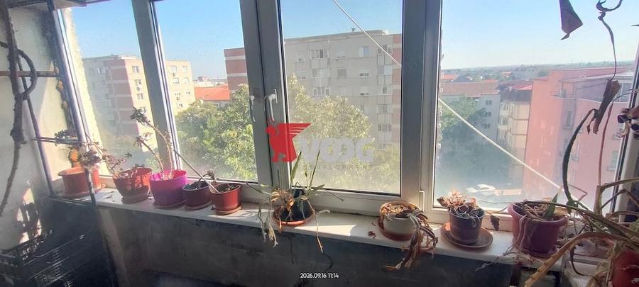 Apartament cu 3 camere semidecomandat în Central