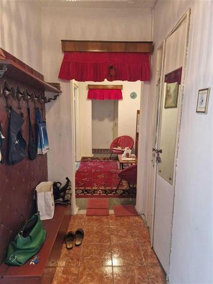 Apartament cu 3 camere decomandat în Doamna Ghica