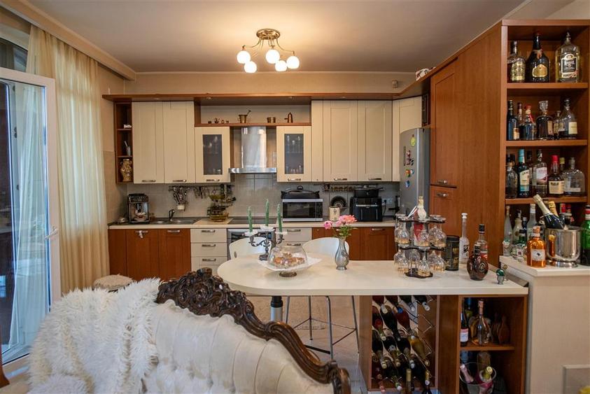 Casă cu 5 camere cu Teren 1229 Mp în Rontău