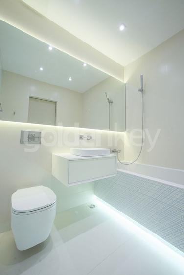 Apartament cu 4 camere semidecomandat, mobilat în Iancu Nicolae