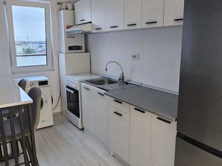 Apartament cu 2 camere semidecomandat în 1 Decembrie 1918