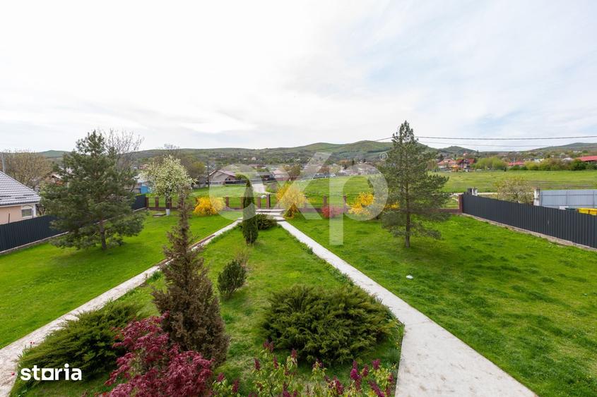 Casă cu 5 camere cu Teren 3659 Mp în Sărata