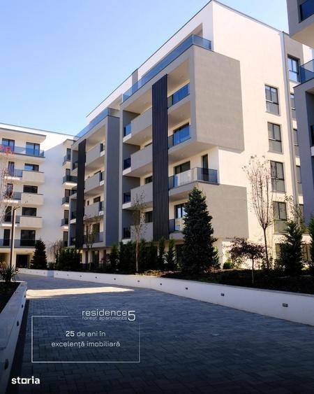 Apartament cu 4 camere în Băneasa