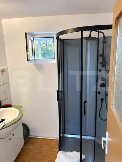 Apartament cu 2 camere decomandat, mobilat în Nord-Est