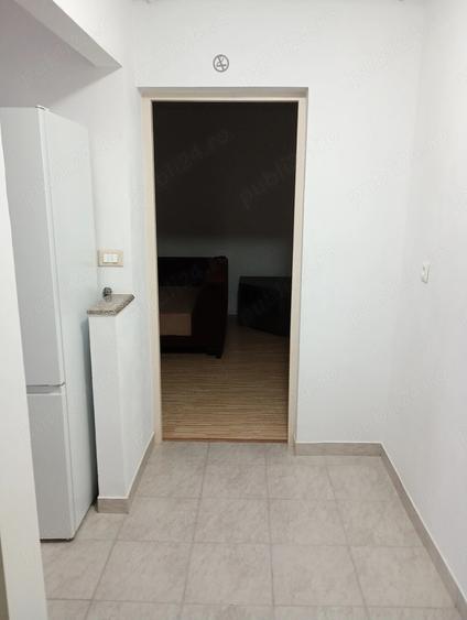 Garsonieră decomandată în Central