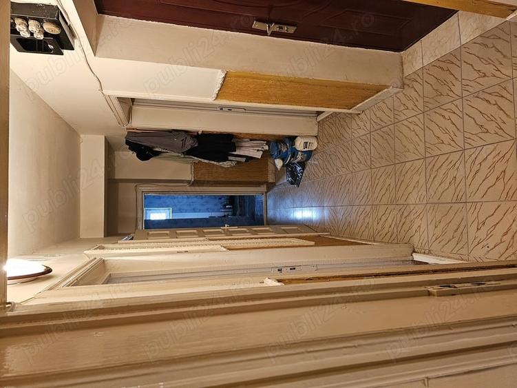 Apartament cu 3 camere decomandat în Măcin