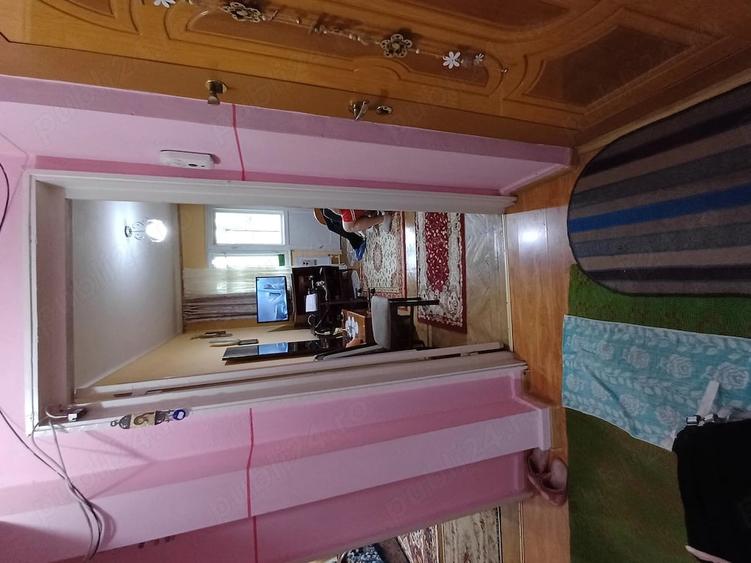 Apartament cu 3 camere decomandat în Micro 38