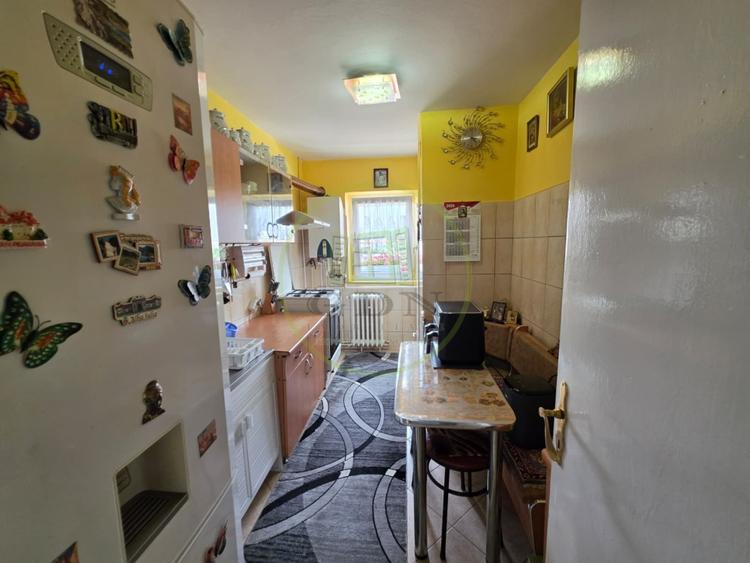 Apartament cu 4 camere decomandat în Hipodrom 3