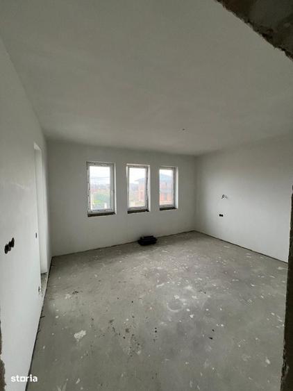 Casă cu 3 camere decomandat cu Teren 450 Mp în Lucian Blaga