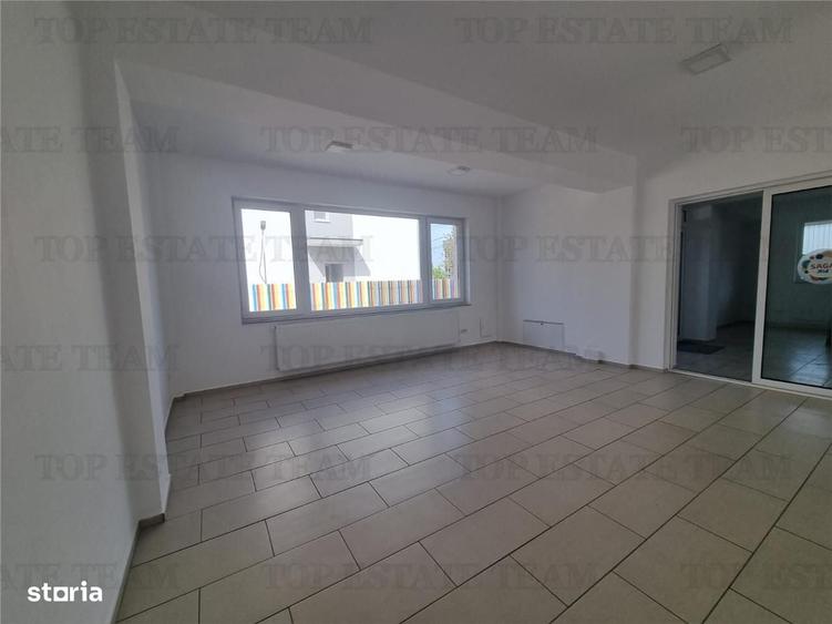 Casă cu 4 camere în Odăile