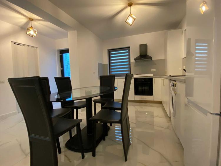 Casă cu 3 camere cu Teren 250 Mp în Central