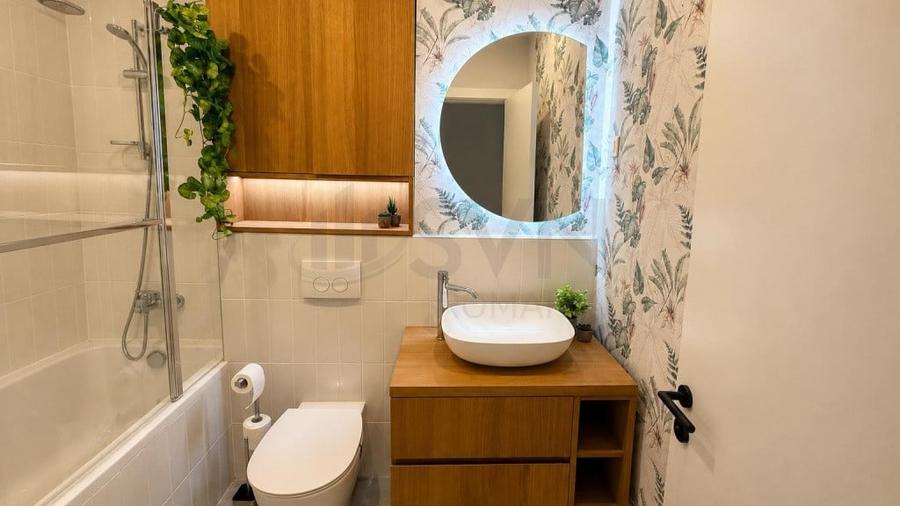 Apartament cu 3 camere semidecomandat în Străulești