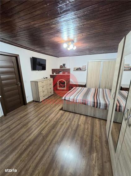Casă cu 4 camere în Central